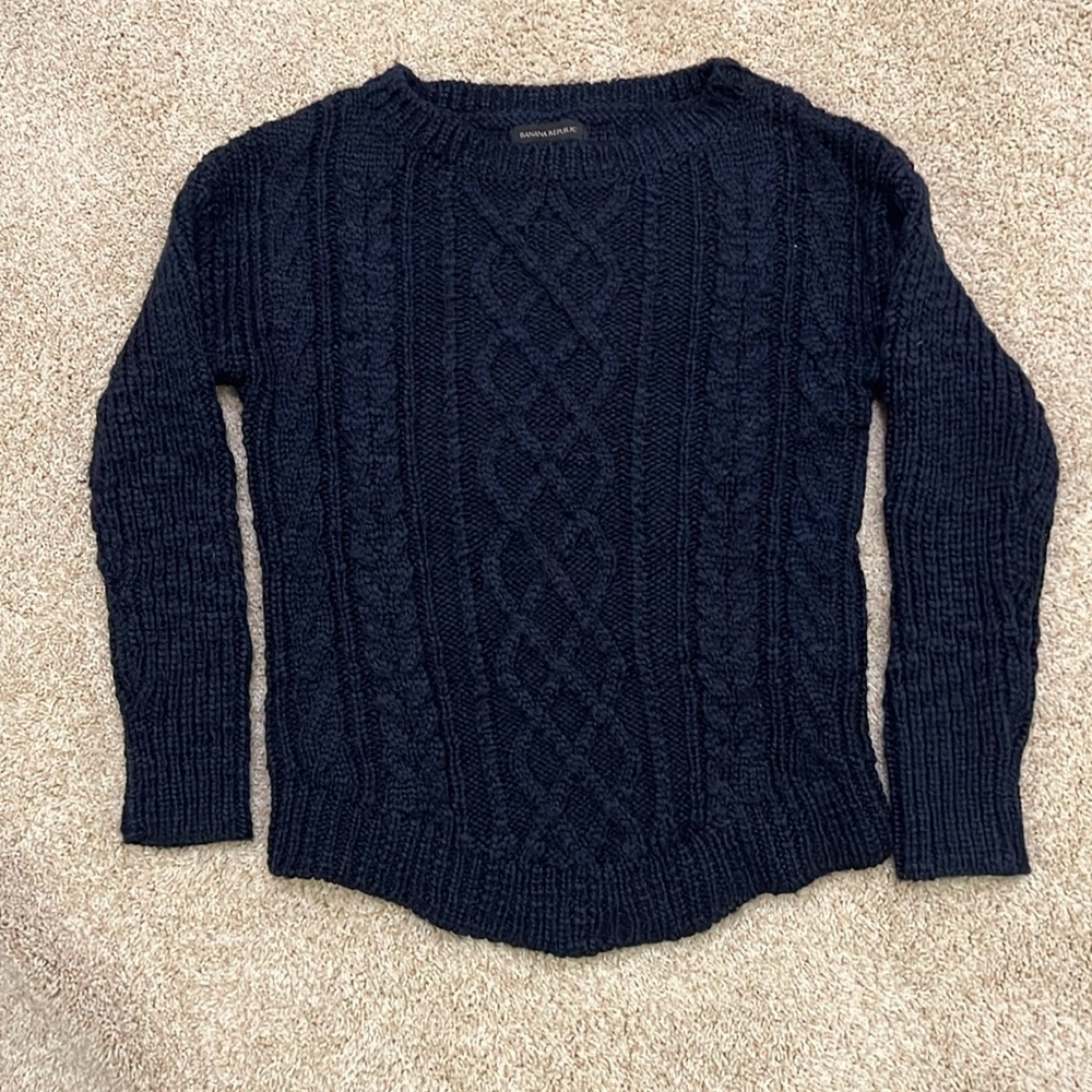 Banana Republic - Navy Women’s Cable Knit Sweater - Size M